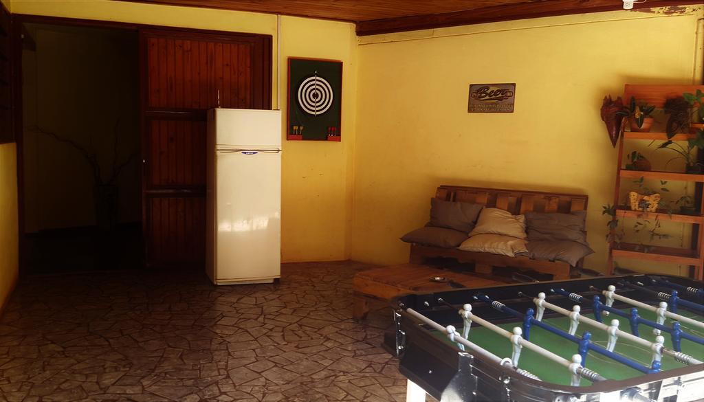Residencial Uno Hostel Puerto Iguazu Bagian luar foto